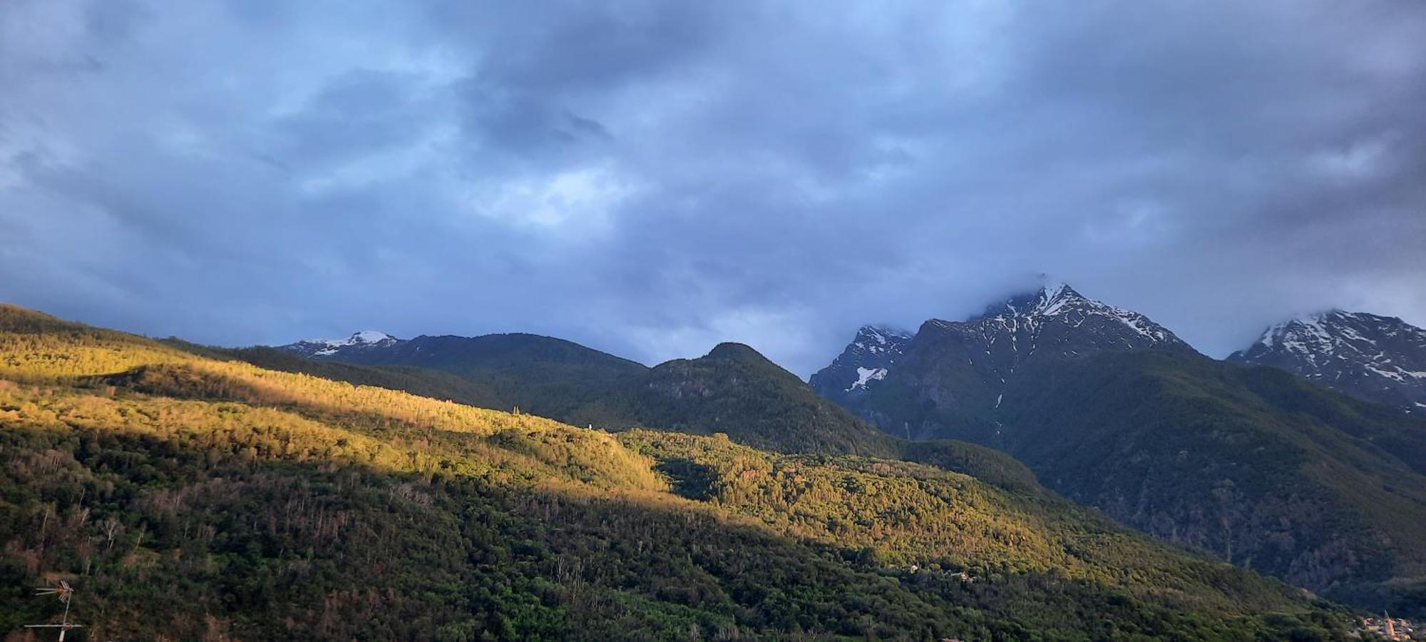 A Casa Di Vera - Vivi La Tua Valle D'Aosta Nus Exterior foto